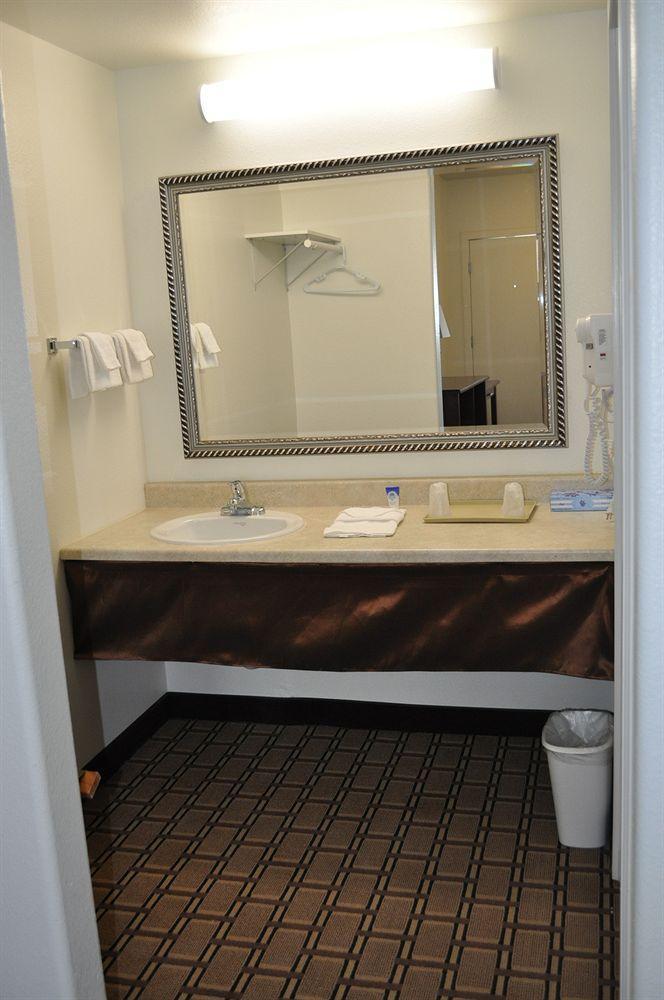 America Inn & Suites Ridgecrest Exteriér fotografie