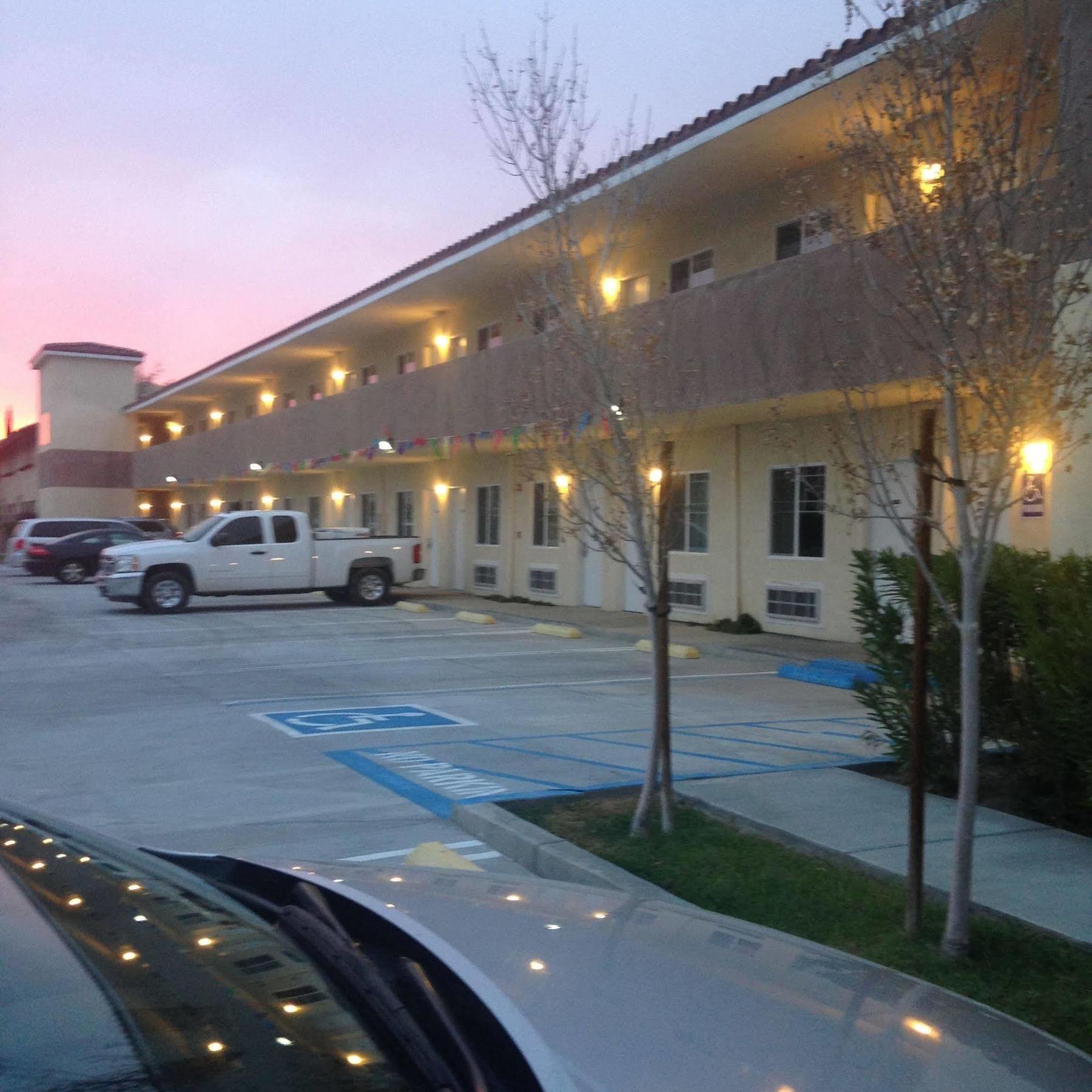 America Inn & Suites Ridgecrest Exteriér fotografie